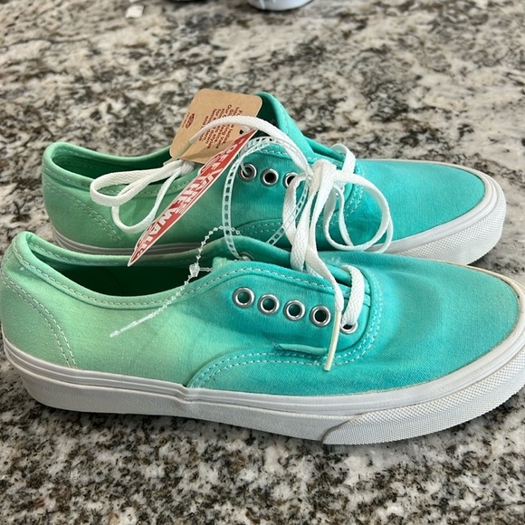 Vans Classic Slim Tennis Shoe Mens Boys Girls Womens Tie Dye Green Blue Kids - Picture 1 of 10